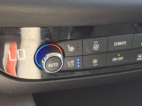 Used 2019 Buick Enclave Premium FWD image 12
