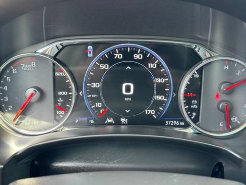 Used 2024 GMC Terrain Denali w/ Denali Premium Package AWD/4WD image 17