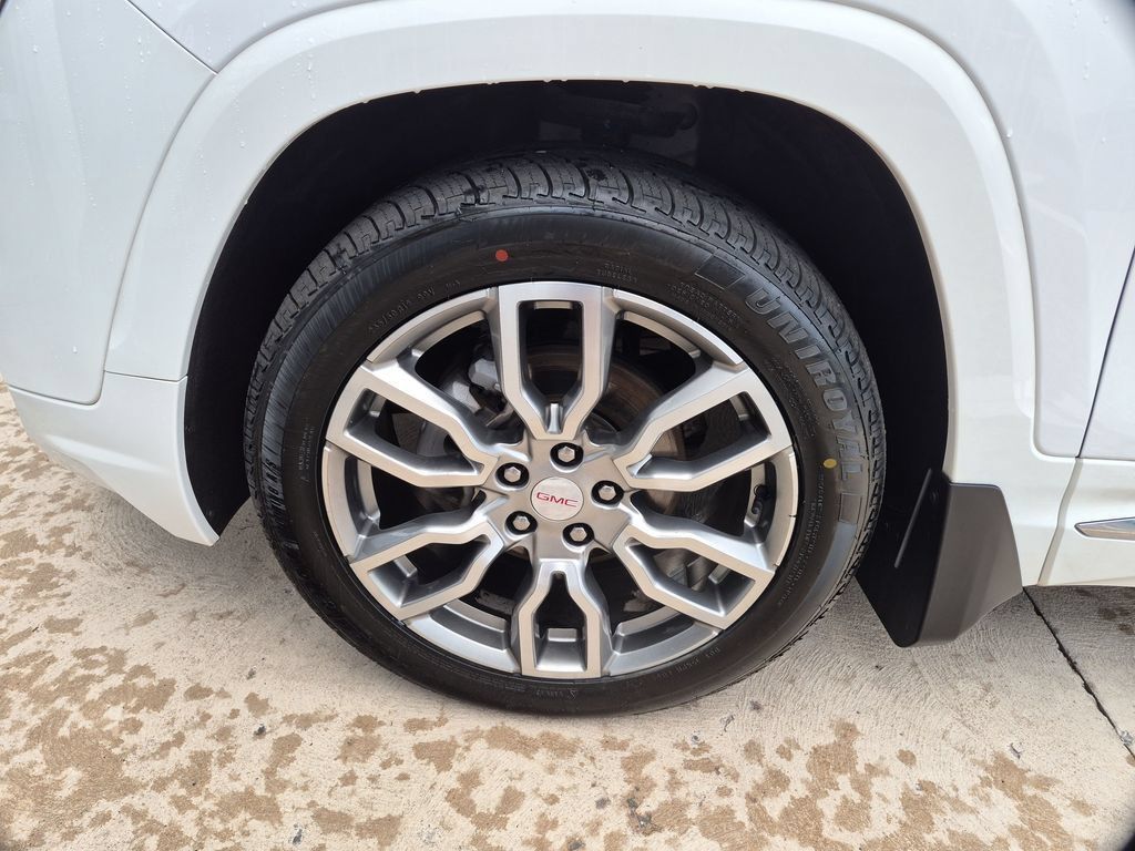 Used 2023 GMC Terrain Denali w/ LPO, Floor Liner Package AWD/4WD image 14