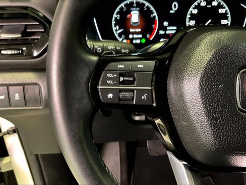 Used 2023 Honda Pilot EX-L image 12