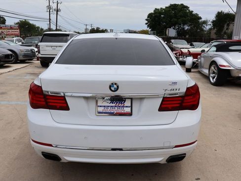 Used 2015 BMW 740i RWD image 7