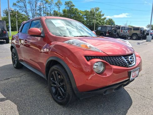 Used 2012 Nissan Juke SV AWD/4WD image 3