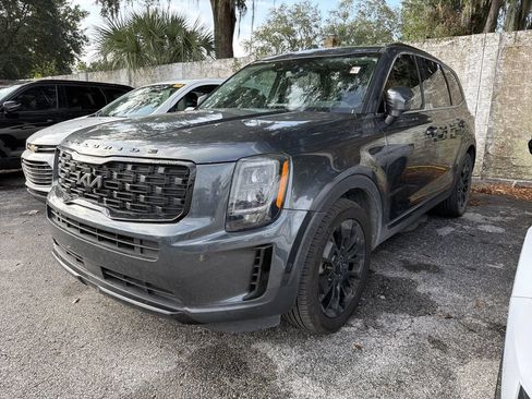 Certified 2022 Kia Telluride EX w/ EX Premium Package AWD/4WD image 10