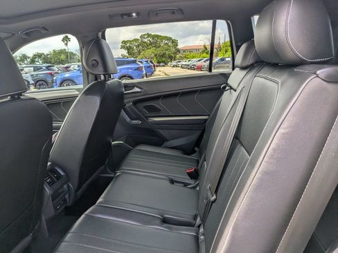 Used 2023 Volkswagen Tiguan SE R-Line FWD image 17