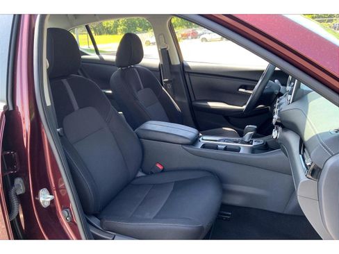 Used 2025 Nissan Sentra SV FWD image 7