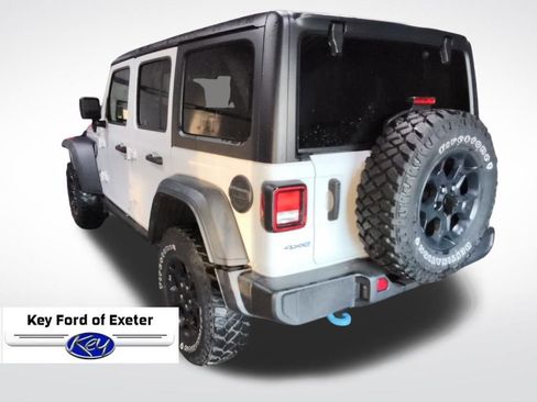 Used 2023 Jeep Wrangler Unlimited w/ Cold Weather Group AWD/4WD image 9