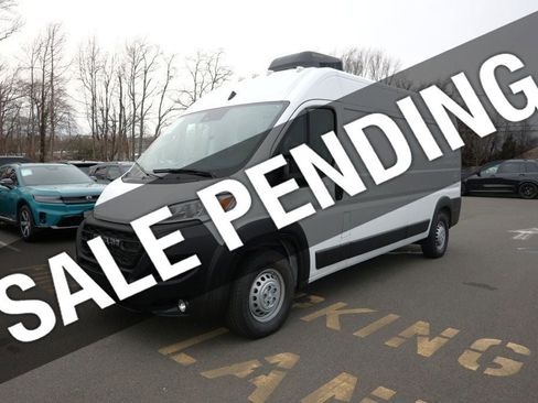 Used 2025 RAM ProMaster 2500 w/ Convenience Group image 1