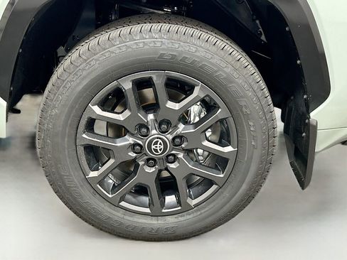 New 2026 Toyota Tundra Platinum image 8