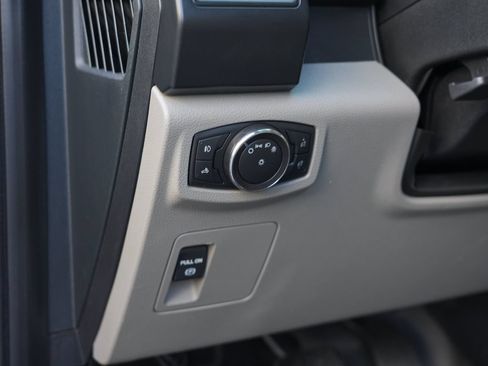 Used 2015 Ford F150 XL w/ Equipment Group 101A Mid AWD/4WD image 17