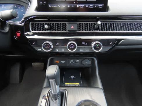 Used 2024 Honda Civic Touring image 21