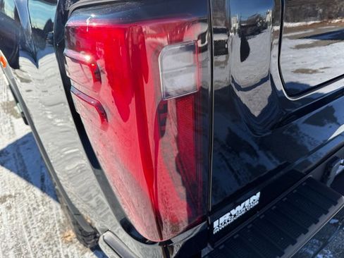 Certified 2024 GMC Sierra 2500 Denali Ultimate image 15