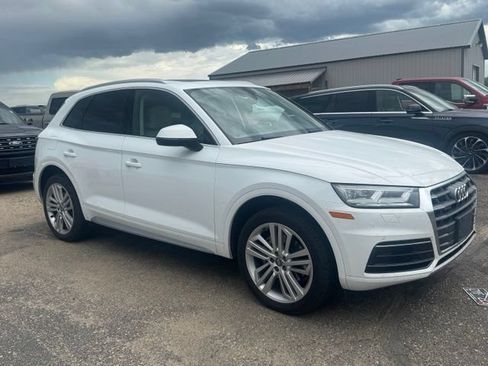 Used 2018 Audi Q5 2.0T Premium Plus w/ Premium Plus Package AWD/4WD image 2