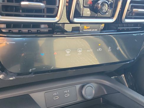 New 2026 Nissan Sentra SV image 28