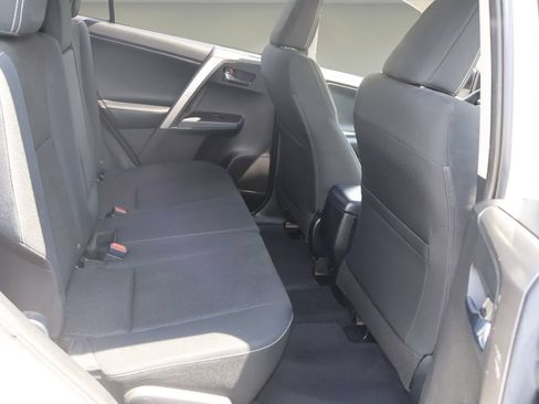 Certified 2018 Toyota RAV4 XLE FWD image 19