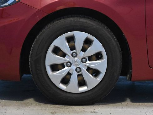 Used 2017 Hyundai Accent SE FWD image 24