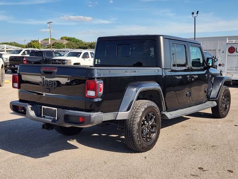 Used 2022 Jeep Gladiator Sport AWD/4WD image 4