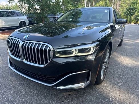 Used 2020 BMW 740i RWD image 9