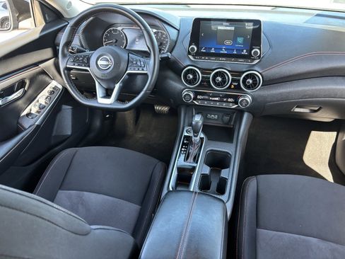 Used 2025 Nissan Sentra SR FWD image 15