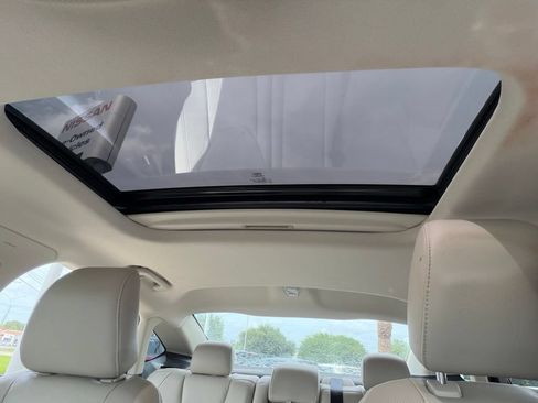 Used 2017 Ford Fusion Titanium FWD image 20