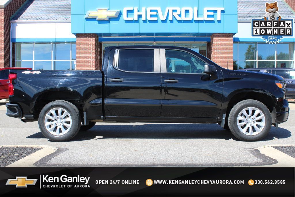 Used 2022 Chevrolet Silverado 1500 Custom w/ LPO, Dark Essentials Package AWD/4WD 360° Tour