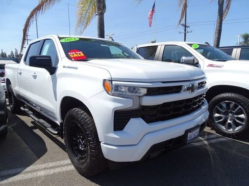 Used 2024 Chevrolet Silverado 1500 RST AWD/4WD image 5