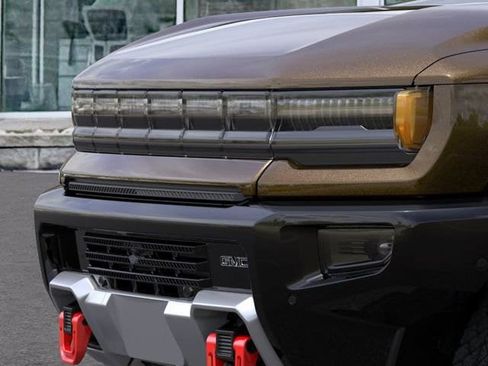 New 2026 GMC Hummer EV 4x4 Crew Cab w/ LPO, Sport Package image 13