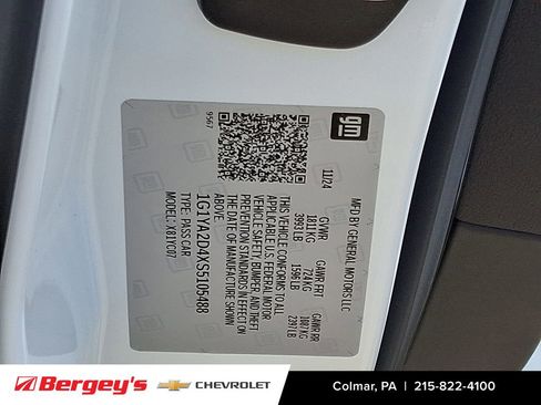 Certified 2025 Chevrolet Corvette Stingray Coupe w/ 1LT RWD image 27