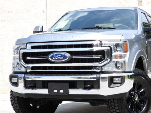 Used 2020 Ford F250 Lariat w/ Tremor Off-Road Package AWD/4WD image 3