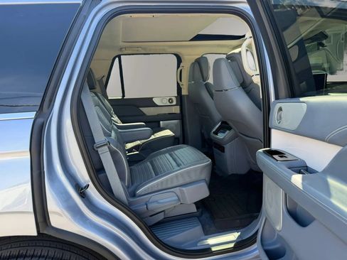 Used 2023 Lincoln Navigator Black Label AWD/4WD image 32