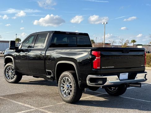 New 2026 Chevrolet Silverado 2500 LTZ w/ LTZ Convenience Package image 27