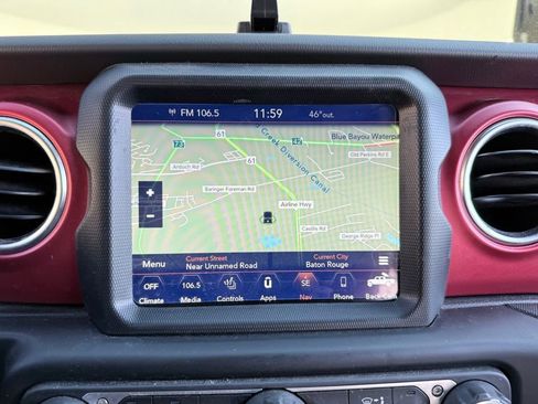 Used 2021 Jeep Gladiator Rubicon image 17