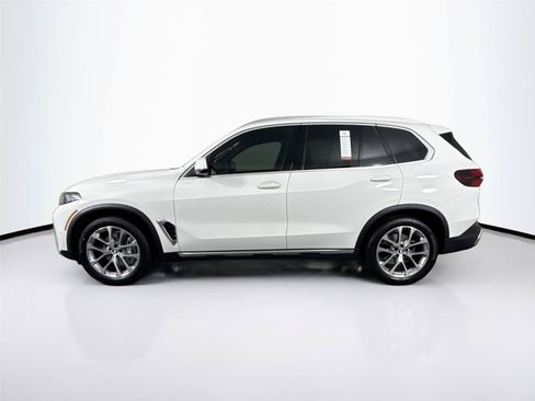 Used 2024 BMW X5 xDrive40i w/ Premium Package AWD/4WD image 14