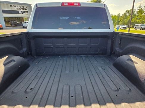 Used 2024 RAM 2500 Big Horn w/ Off Road Package AWD/4WD image 19