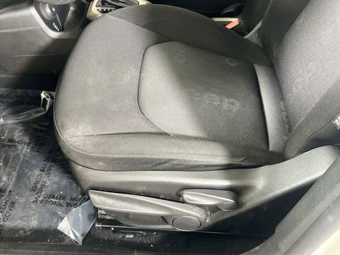 Used 2016 Jeep Renegade Sport w/ Power & Air Group image 17