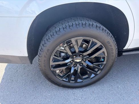 Used 2021 Chevrolet Tahoe High Country w/ Premium Package AWD/4WD image 15
