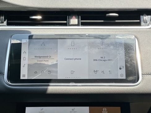 Certified 2022 Land Rover Range Rover Evoque SE image 29