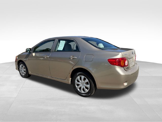 Used 2009 Toyota Corolla LE w/ All Weather Guard Pkg FWD image 5