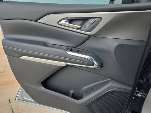 New 2026 Chevrolet Traverse LT FWD image 28