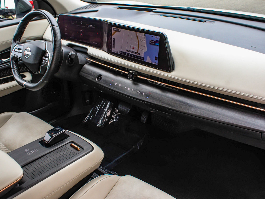 Used 2023 Nissan Ariya AWD image 43
