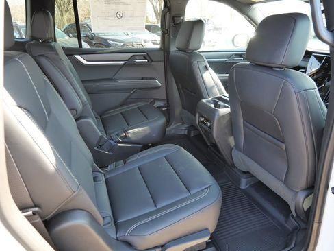 New 2026 GMC Acadia Elevation w/ Elevation Premium Package image 24