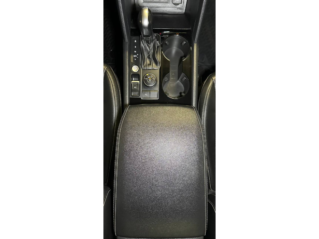 Used 2023 Volkswagen Atlas SEL R-Line AWD/4WD image 36