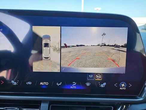 New 2025 Chevrolet Equinox EV RS image 18