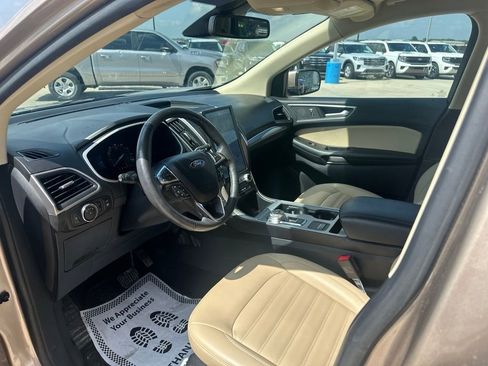 Used 2021 Ford Edge SEL w/ Convenience Package AWD/4WD image 13