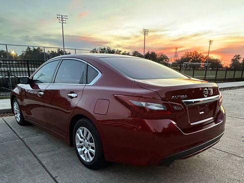 Used 2018 Nissan Altima 2.5 S w/ S Convenience Package image 6
