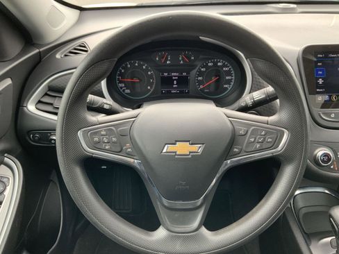 Used 2024 Chevrolet Malibu LT image 27