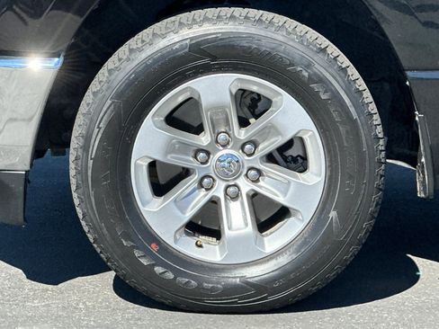 Used 2023 RAM 1500 Laramie image 25