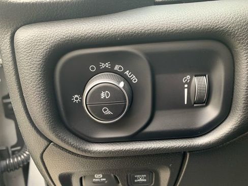 Certified 2025 RAM 1500 Tradesman w/ Night Edition image 26