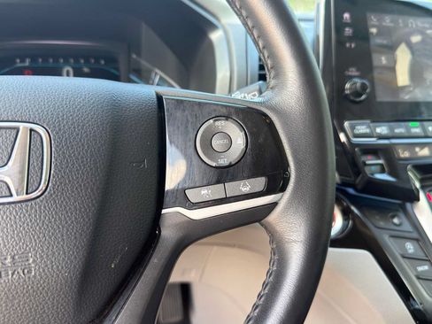 Used 2023 Honda Odyssey Touring image 23
