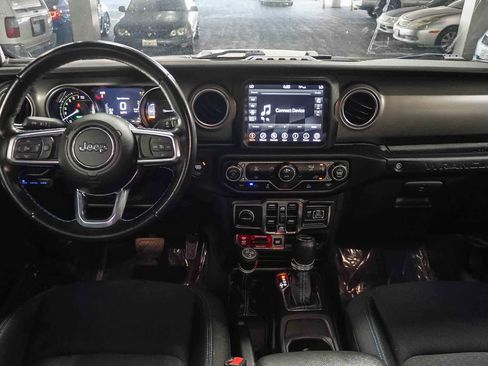 Used 2021 Jeep Wrangler Unlimited Rubicon 4xe AWD/4WD image 9