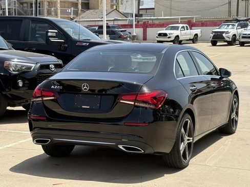 Used 2019 Mercedes-Benz A 220 image 4